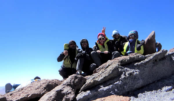 Ascension volcan ojos del salado